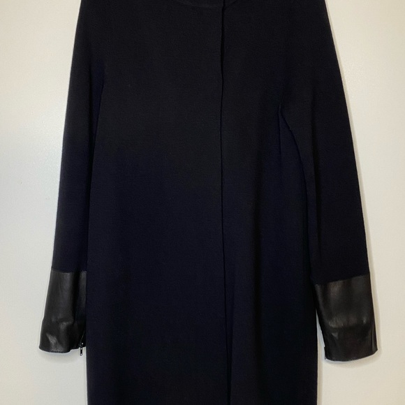 Eileen Fisher 100% Wool Sweater with leather cuffed sleeves - Picture 12 of 13